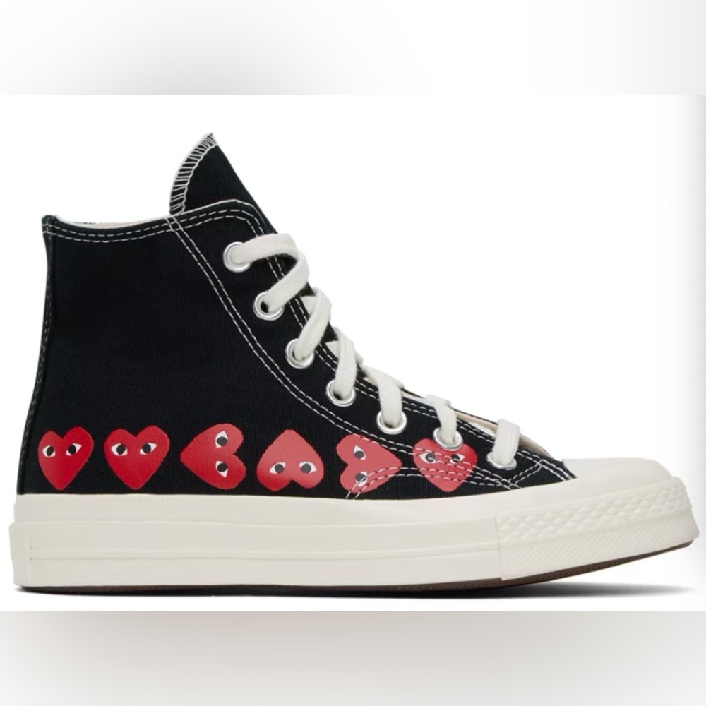COMME des GARÇONS PLAY Black Converse Edition Chuck 70 Multi Heart Sneakers